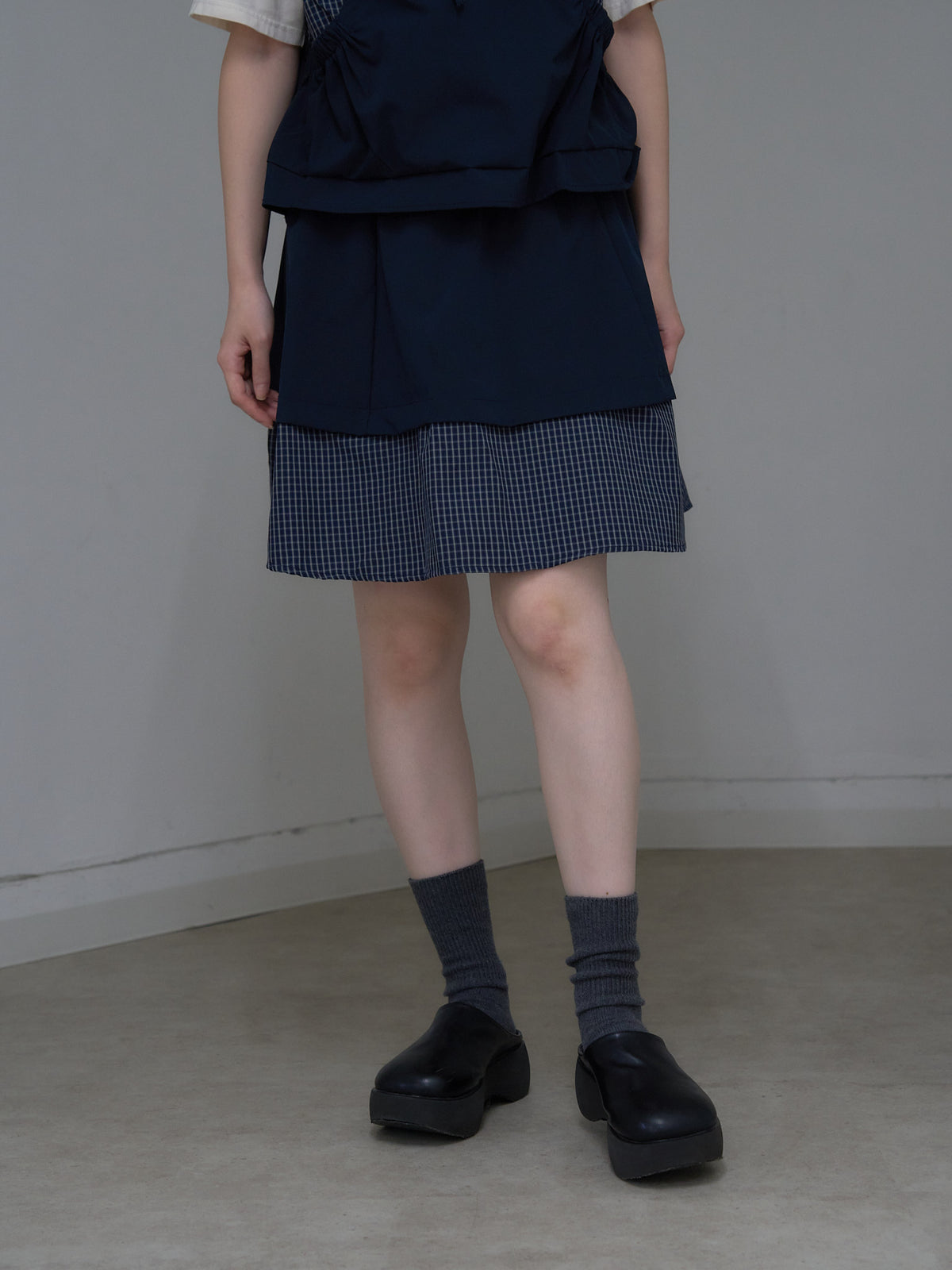 check vest & skirt set