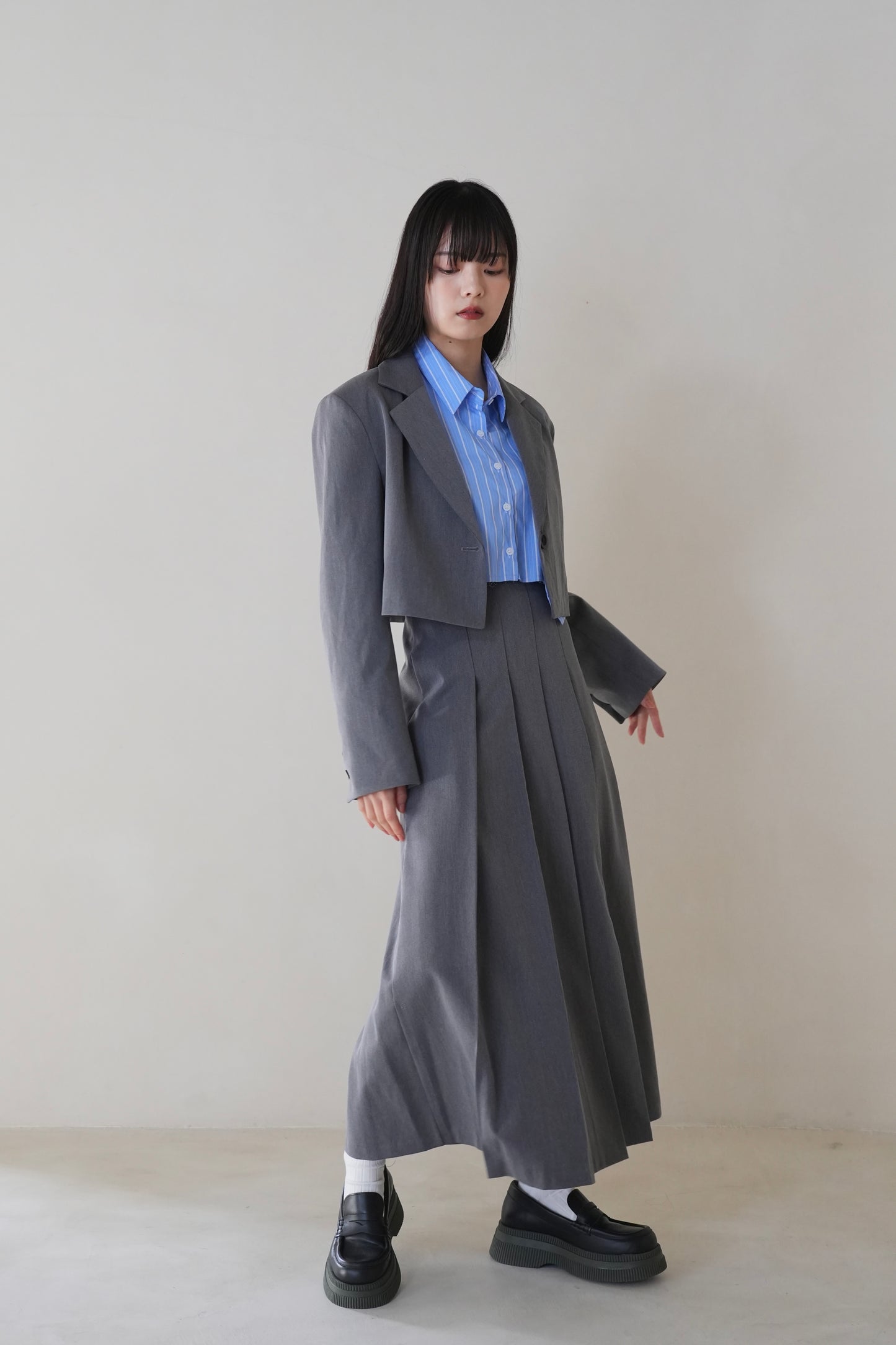 tuck pleats long skirt