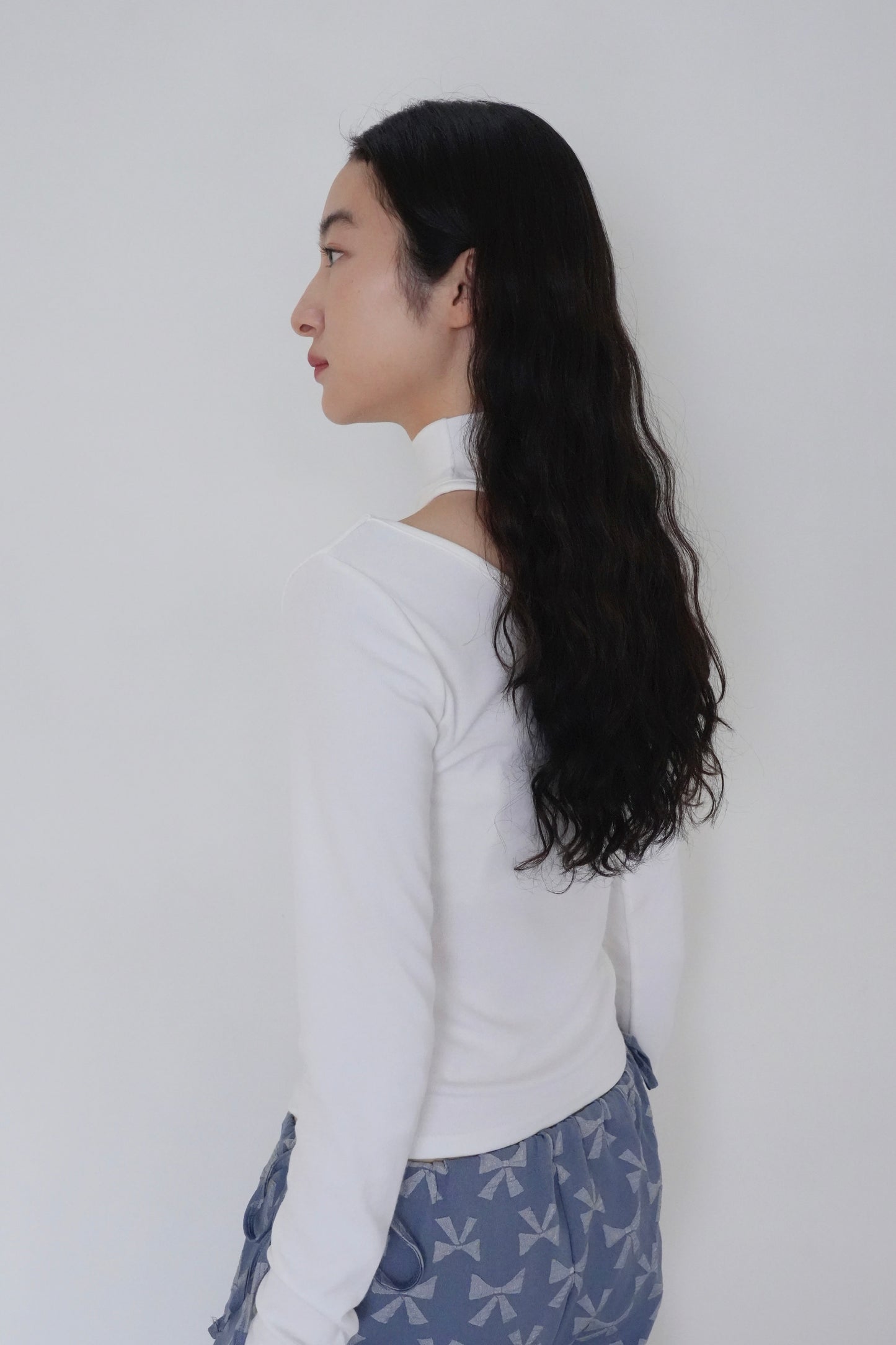 shoulder cut out tops