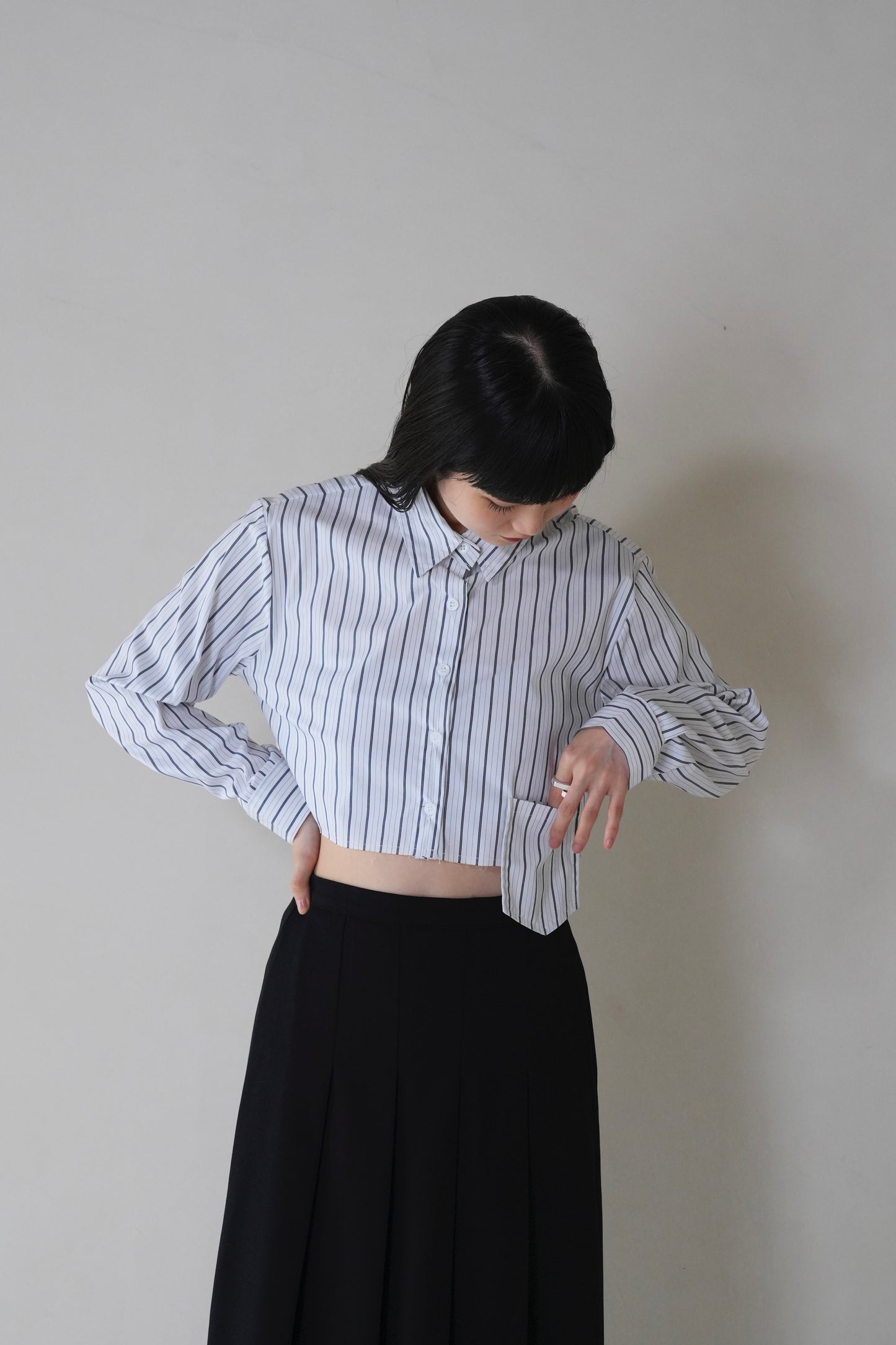 cropped stripe shirt