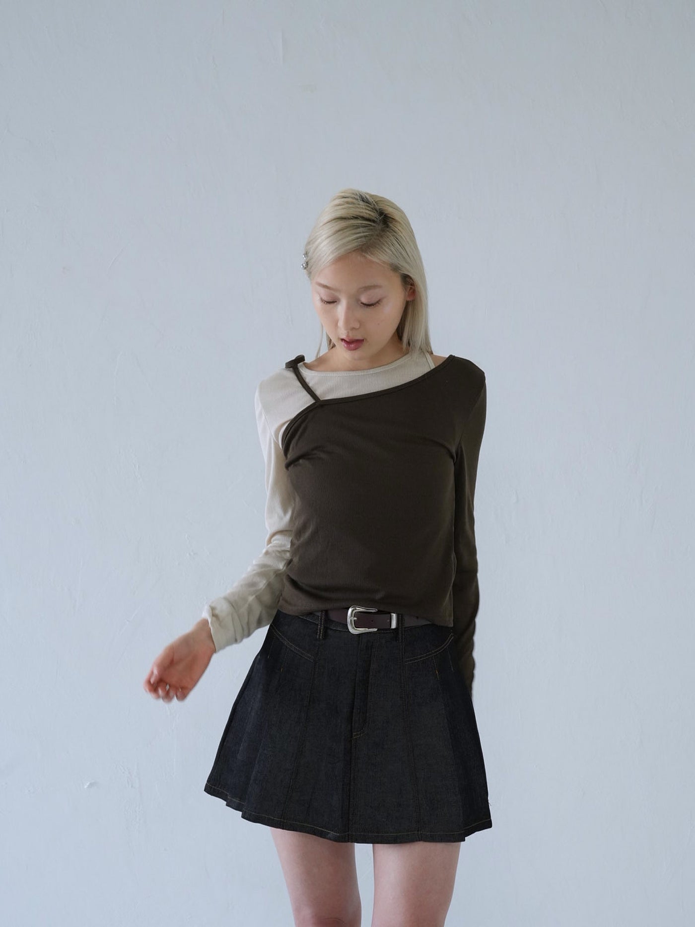 denim pleated mini skirt