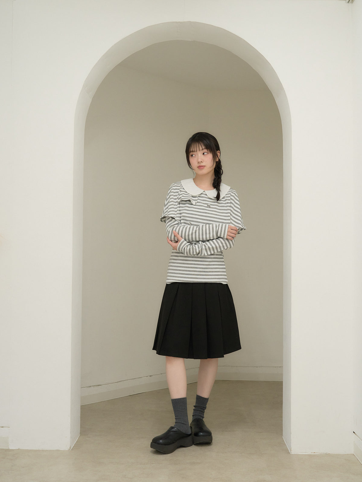 border doll collar cape sleeve top