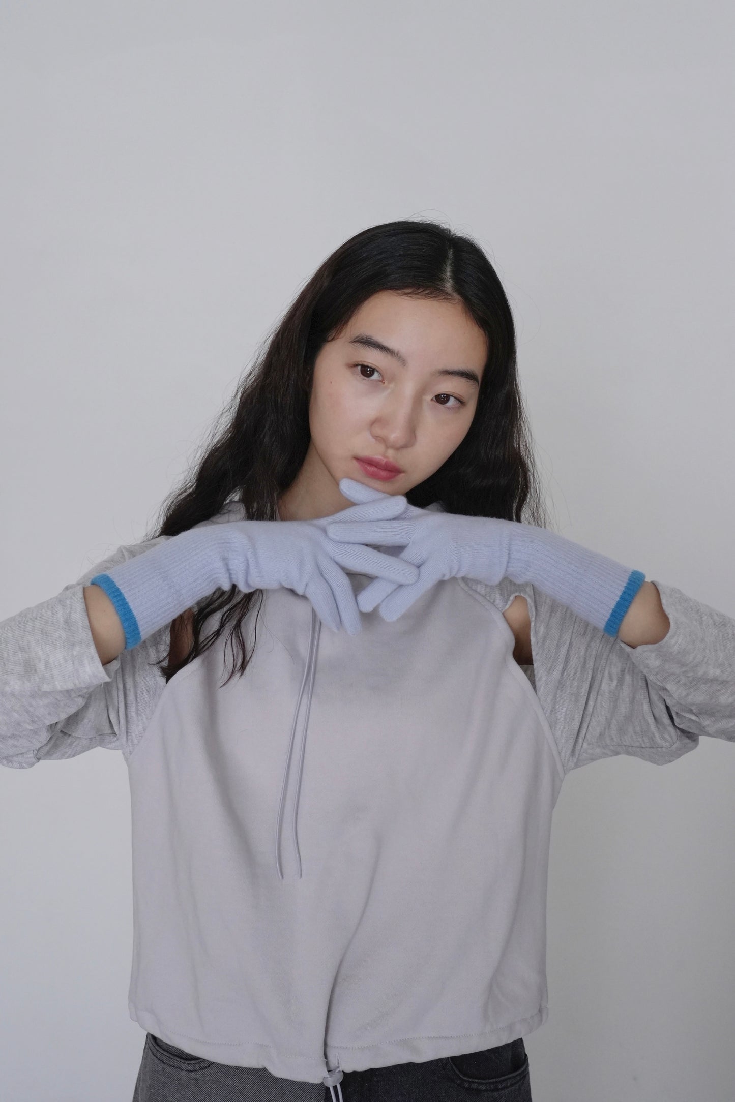 bicolor knit gloves