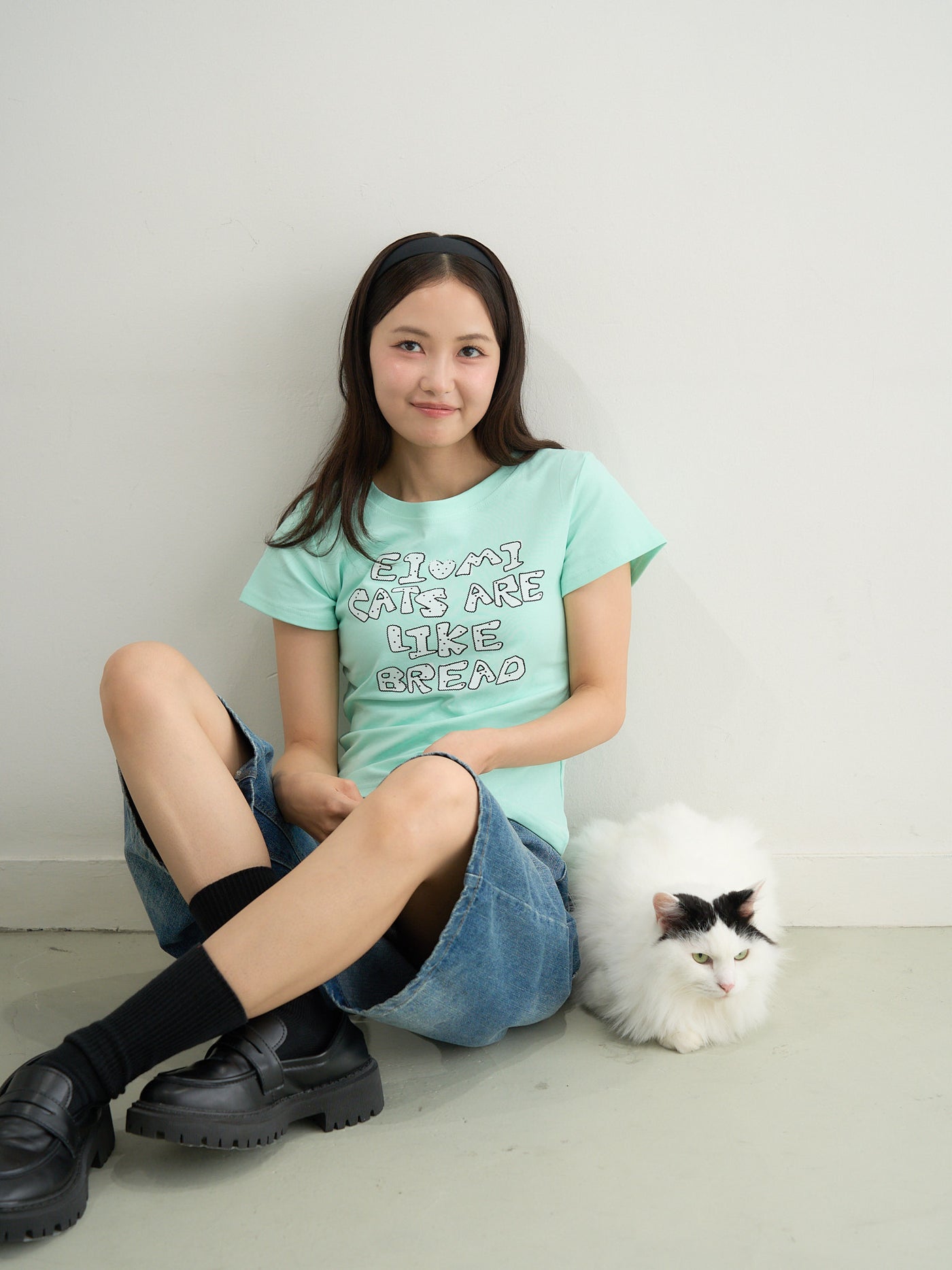 logo crop tee