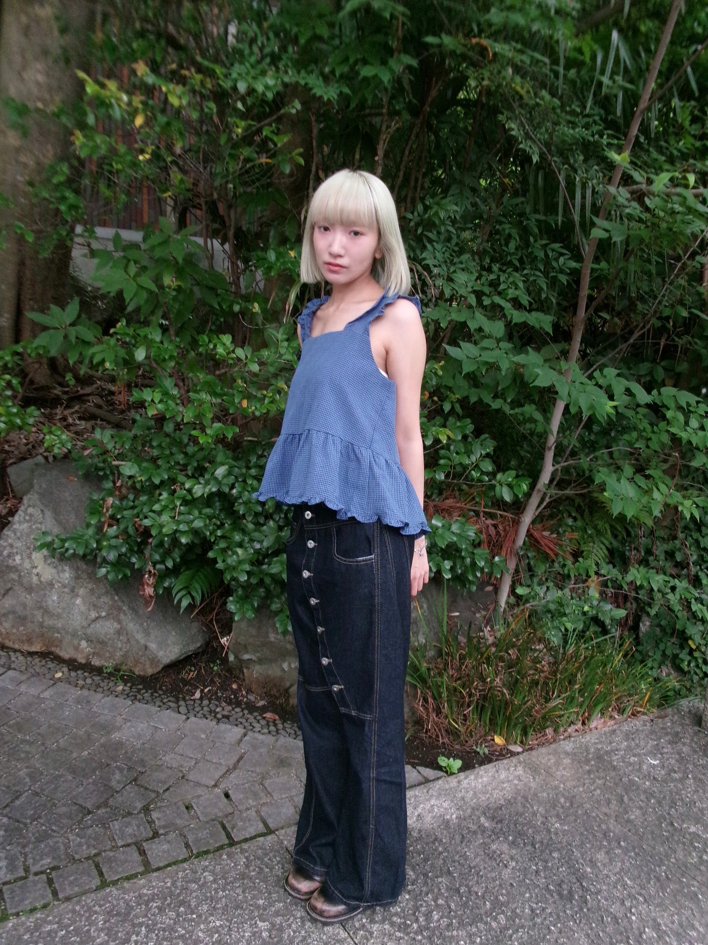 asymmetry button denim pants