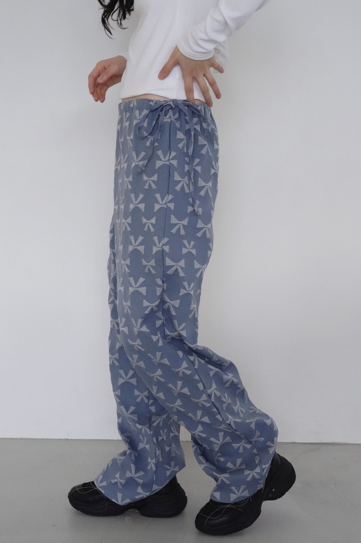 many ribbons pants