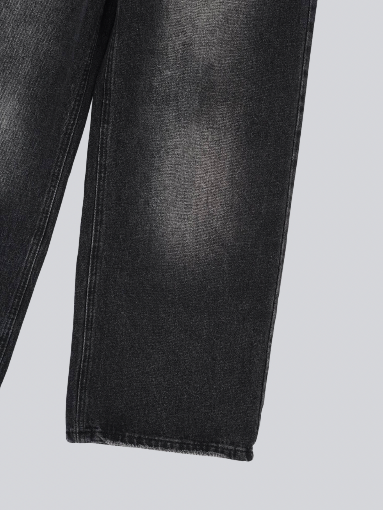 wide flap pocket denim