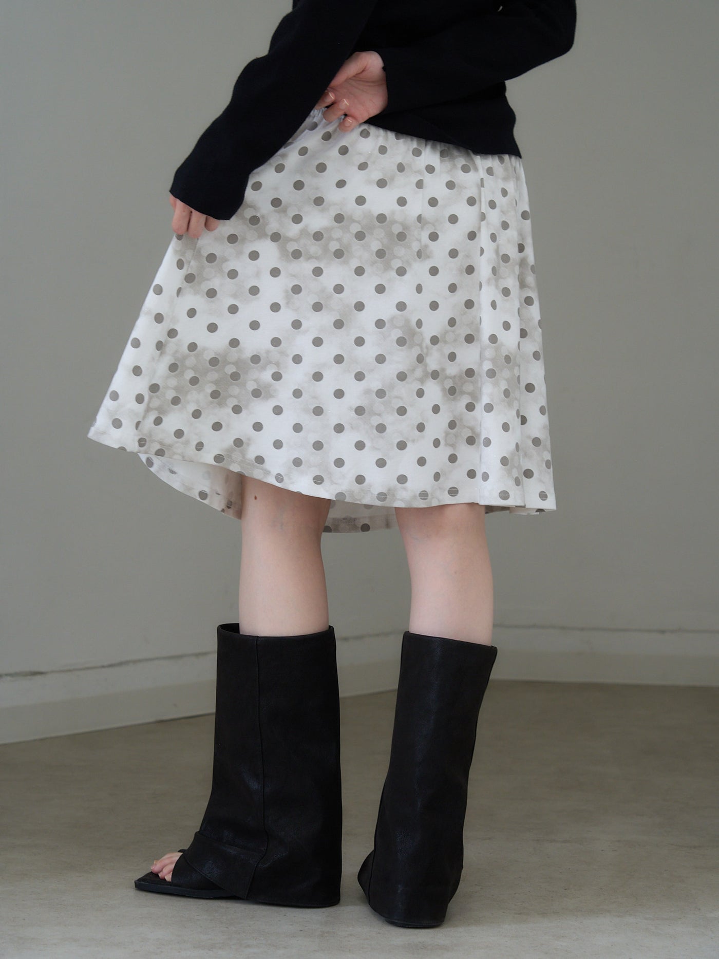 dot line skirt
