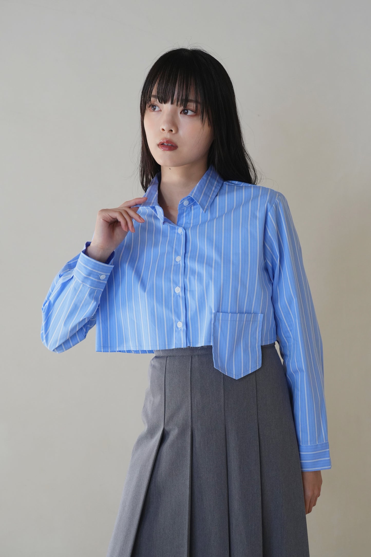 cropped stripe shirt