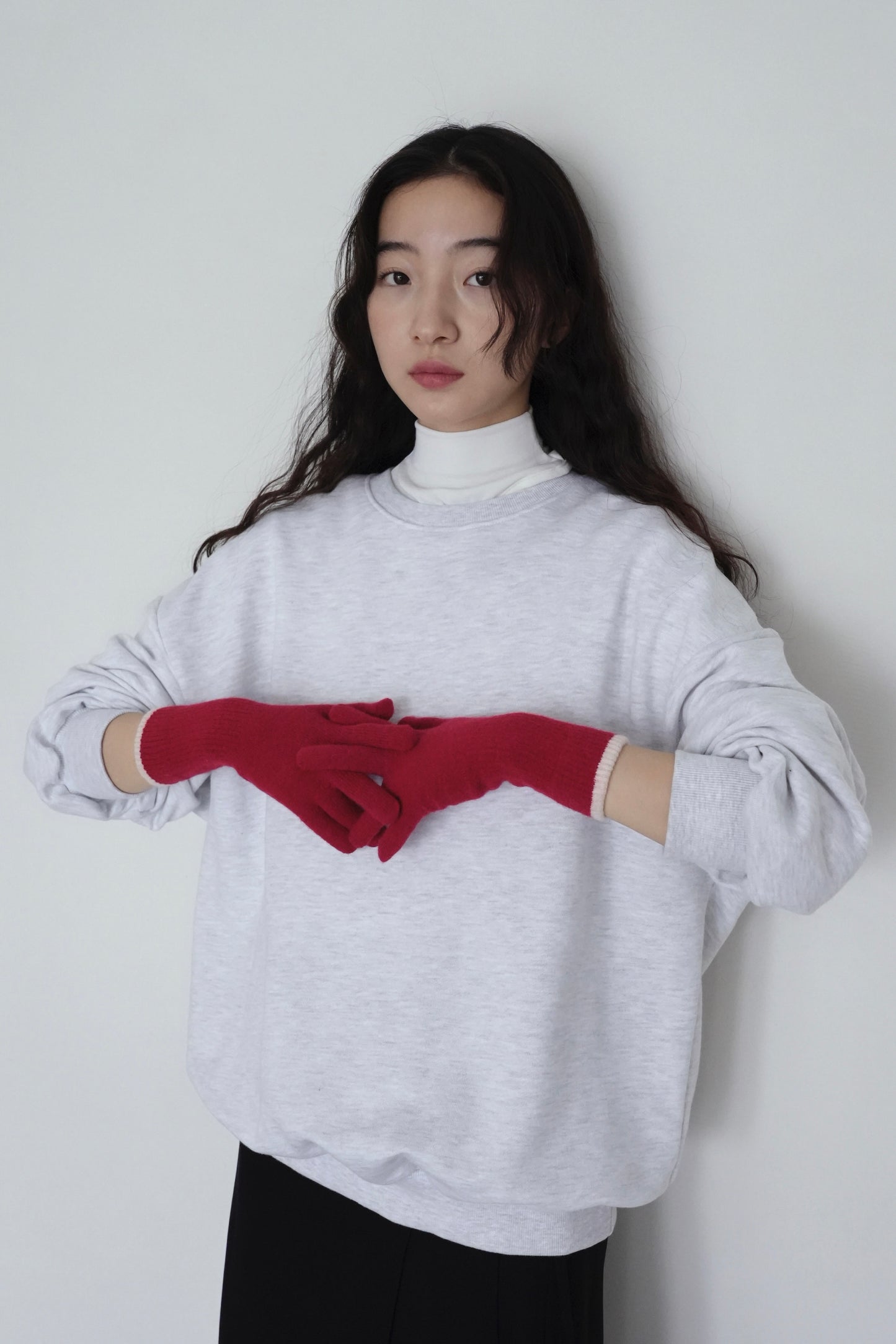 bicolor knit gloves