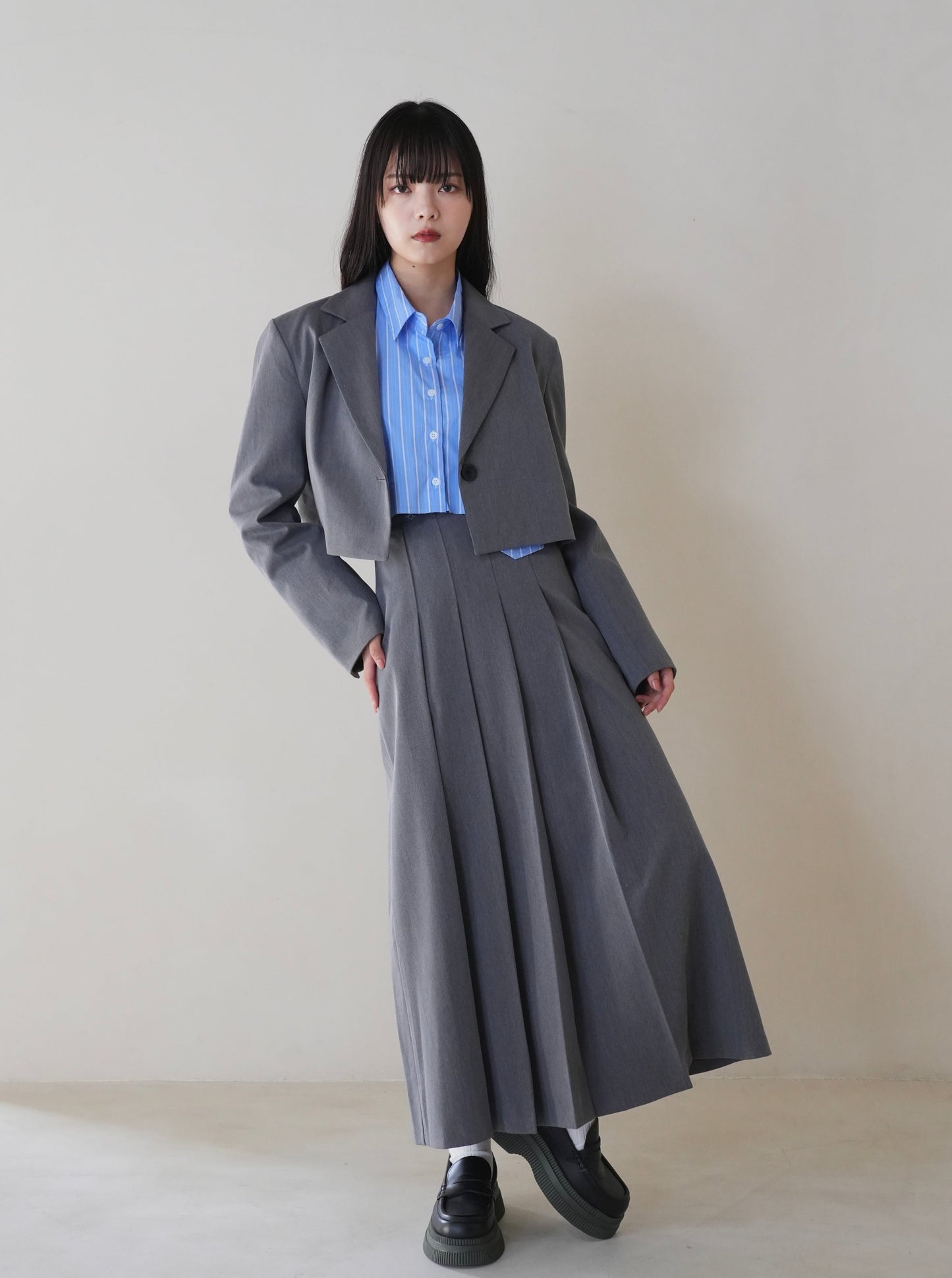 tuck pleats long skirt