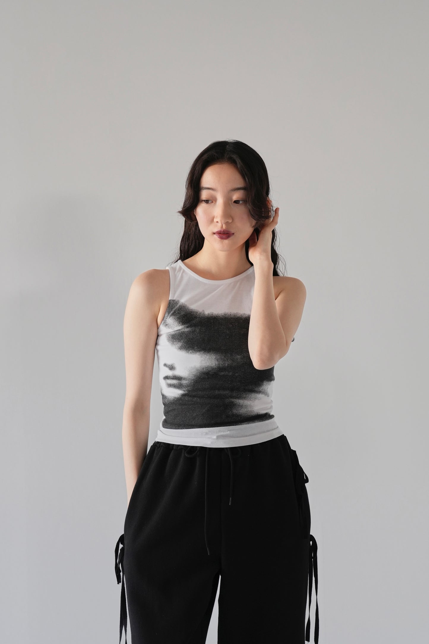 【 予約販売 】 graphic tanktop
