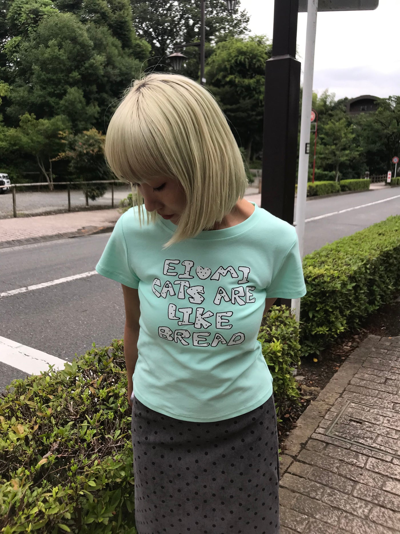 logo crop tee