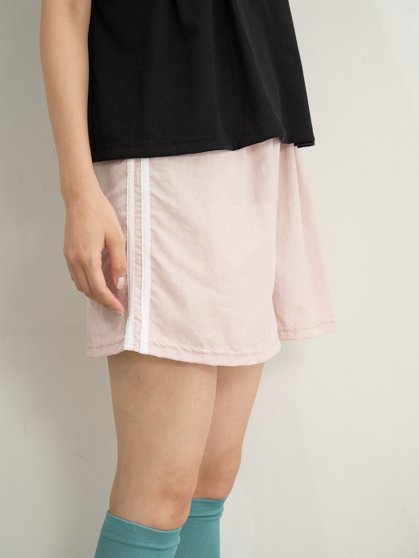 line short pants