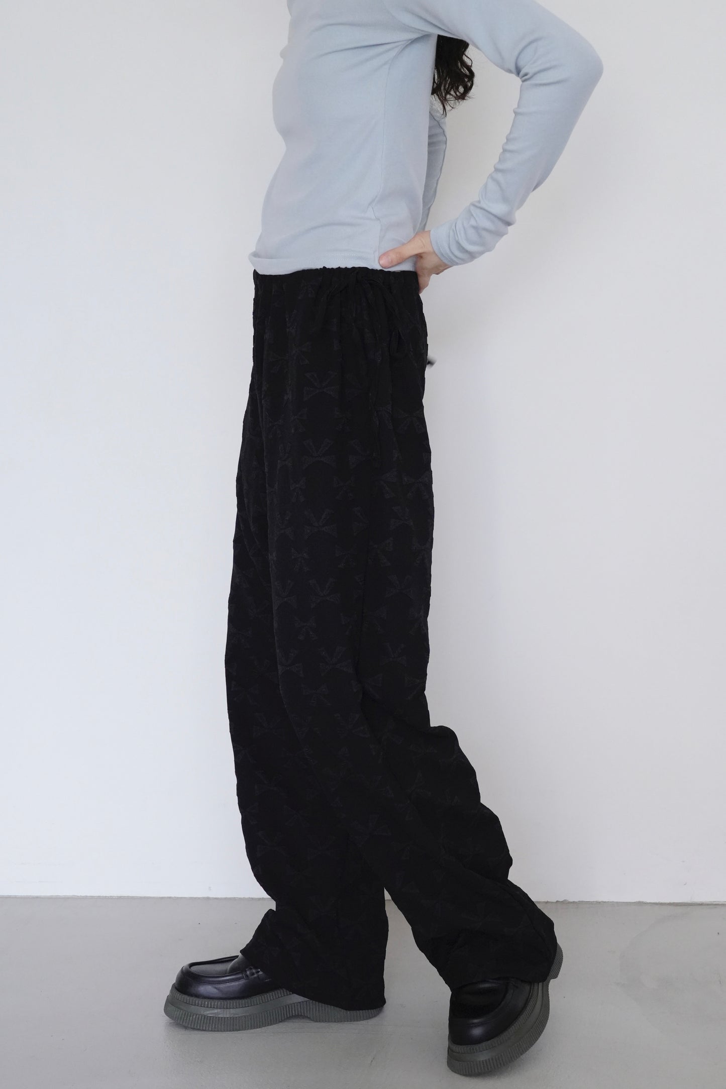 many ribbons pants