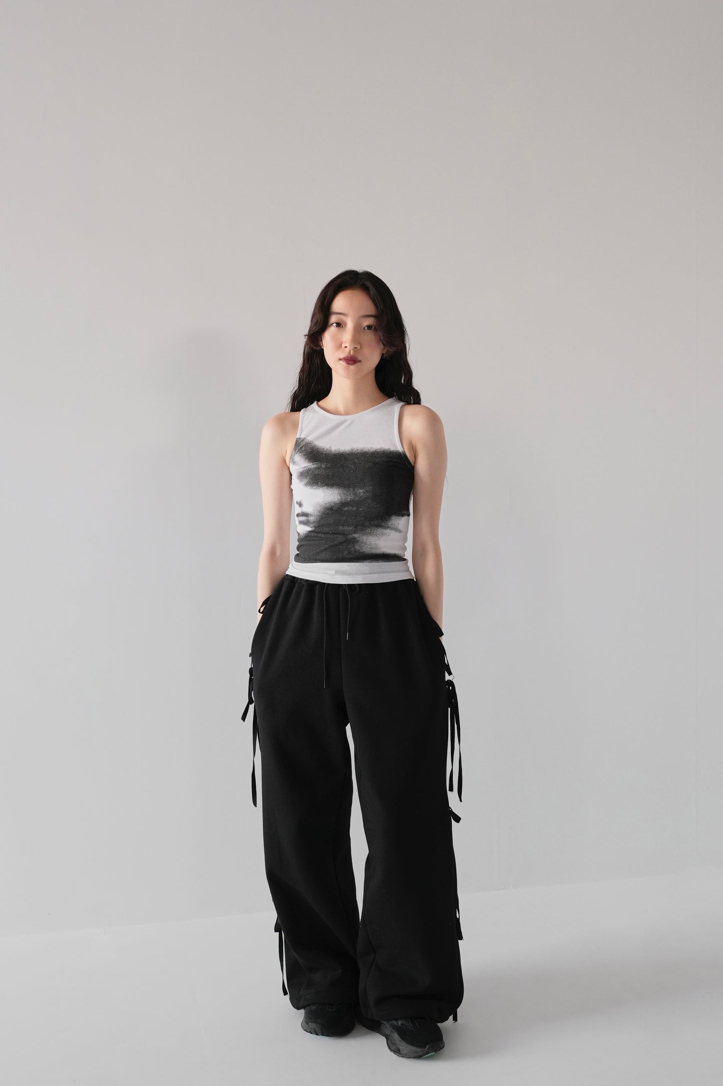 【 予約販売 】 graphic tanktop