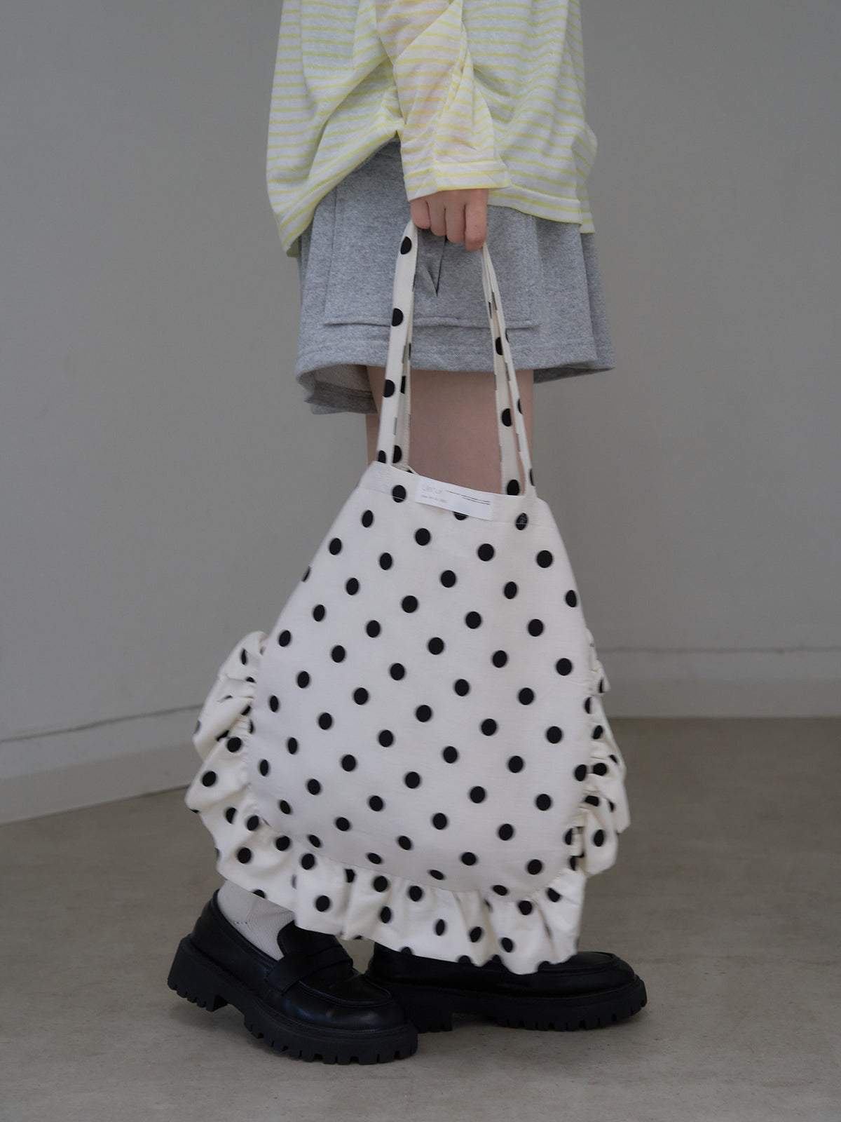 frill tote bag