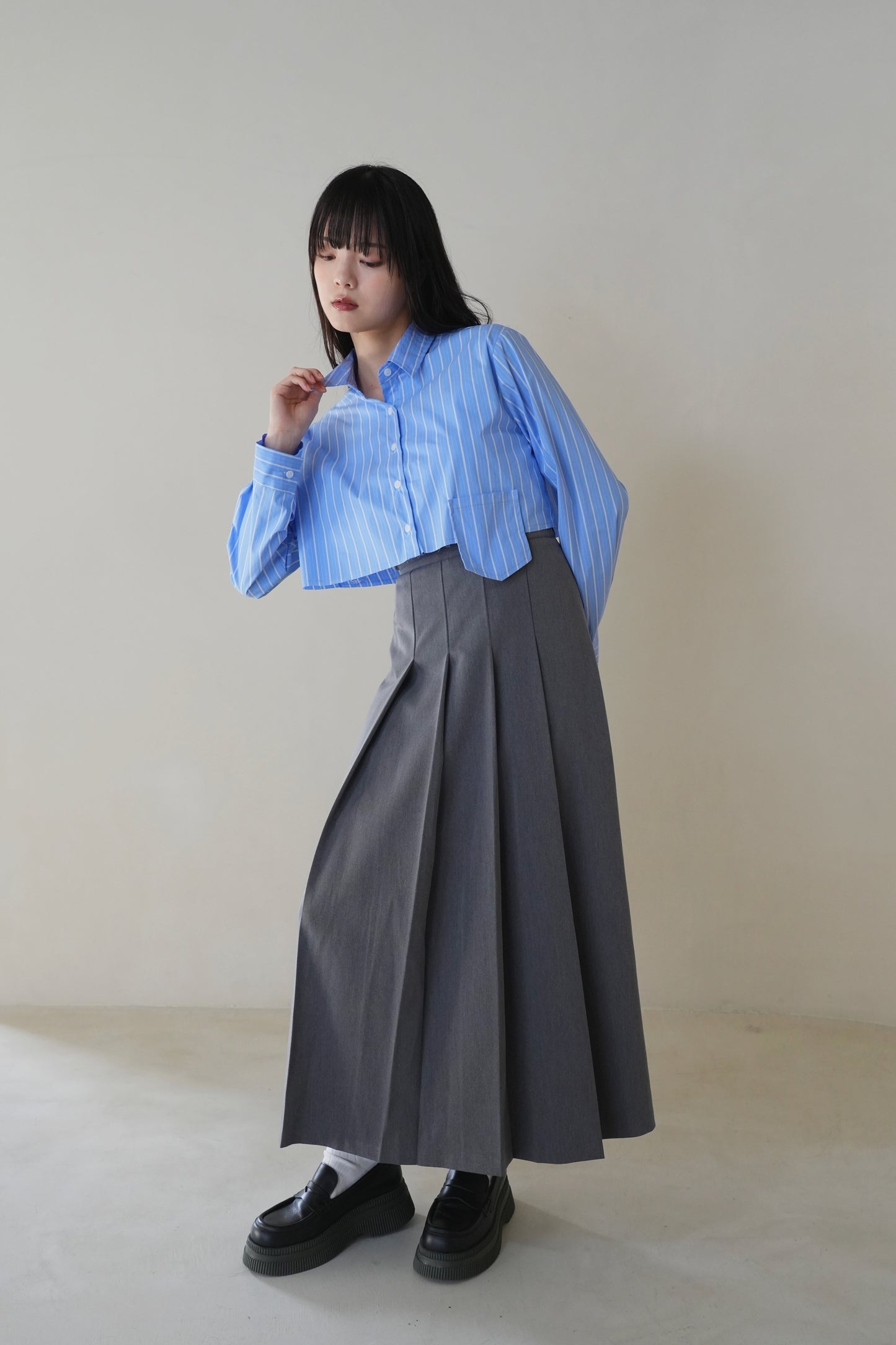 cropped stripe shirt