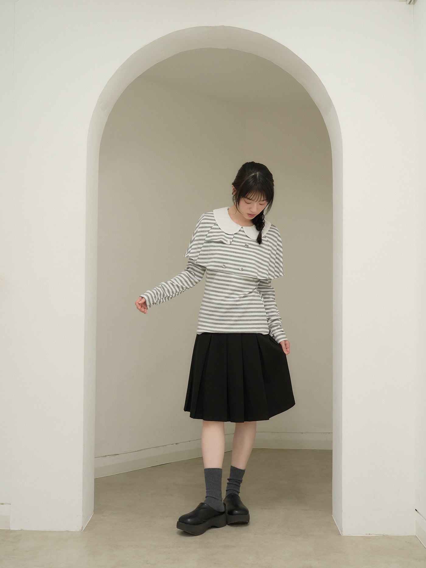 border doll collar cape sleeve top