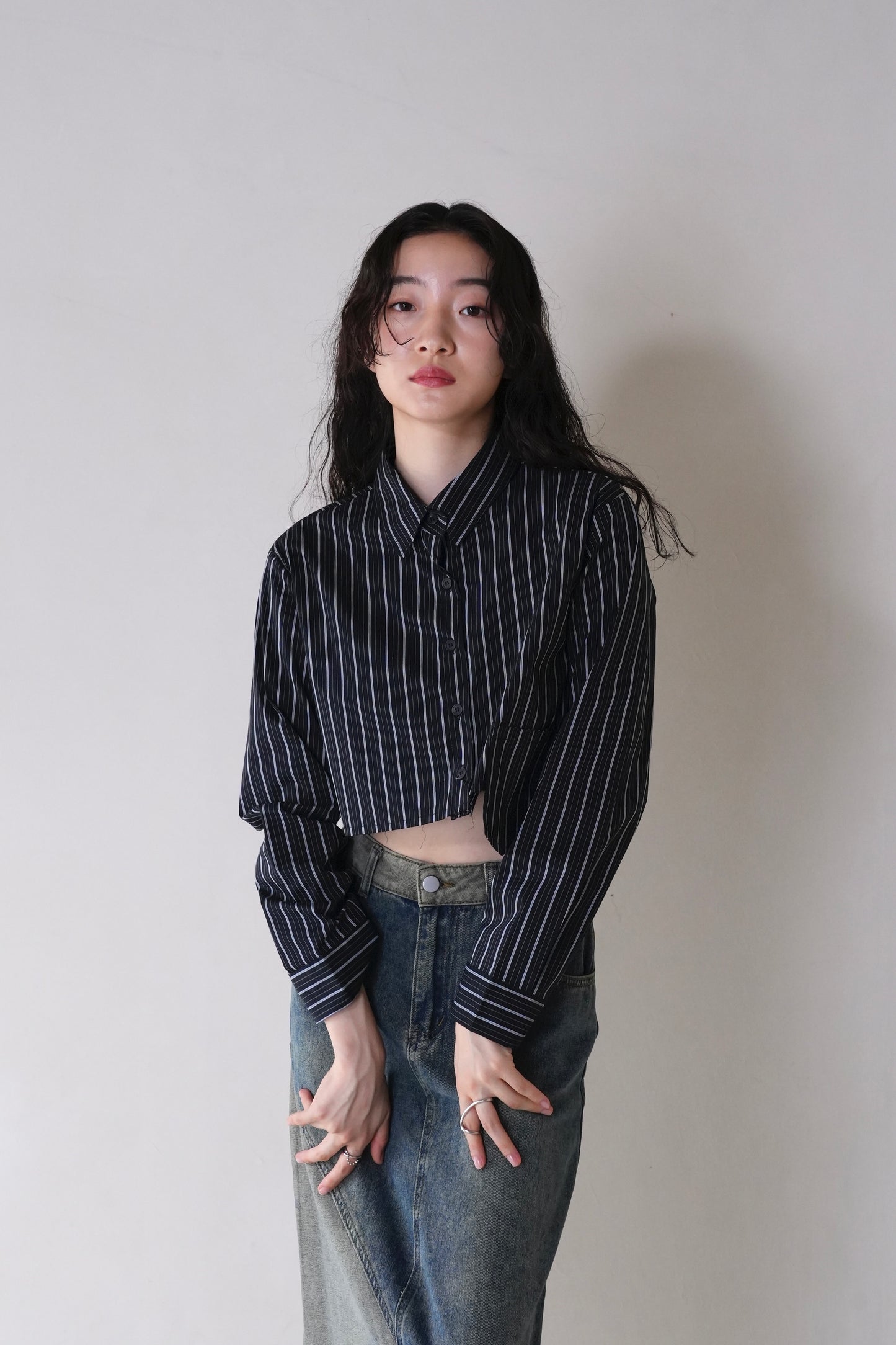 cropped stripe shirt