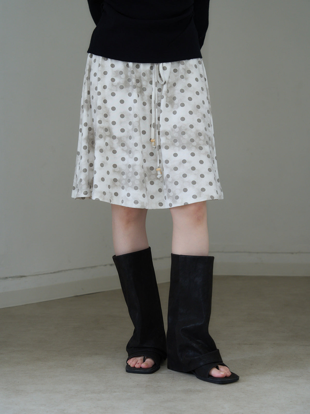dot line skirt