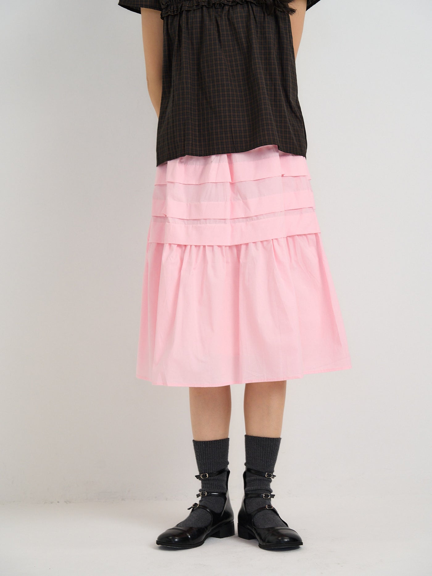 tiered pleated midi skirt