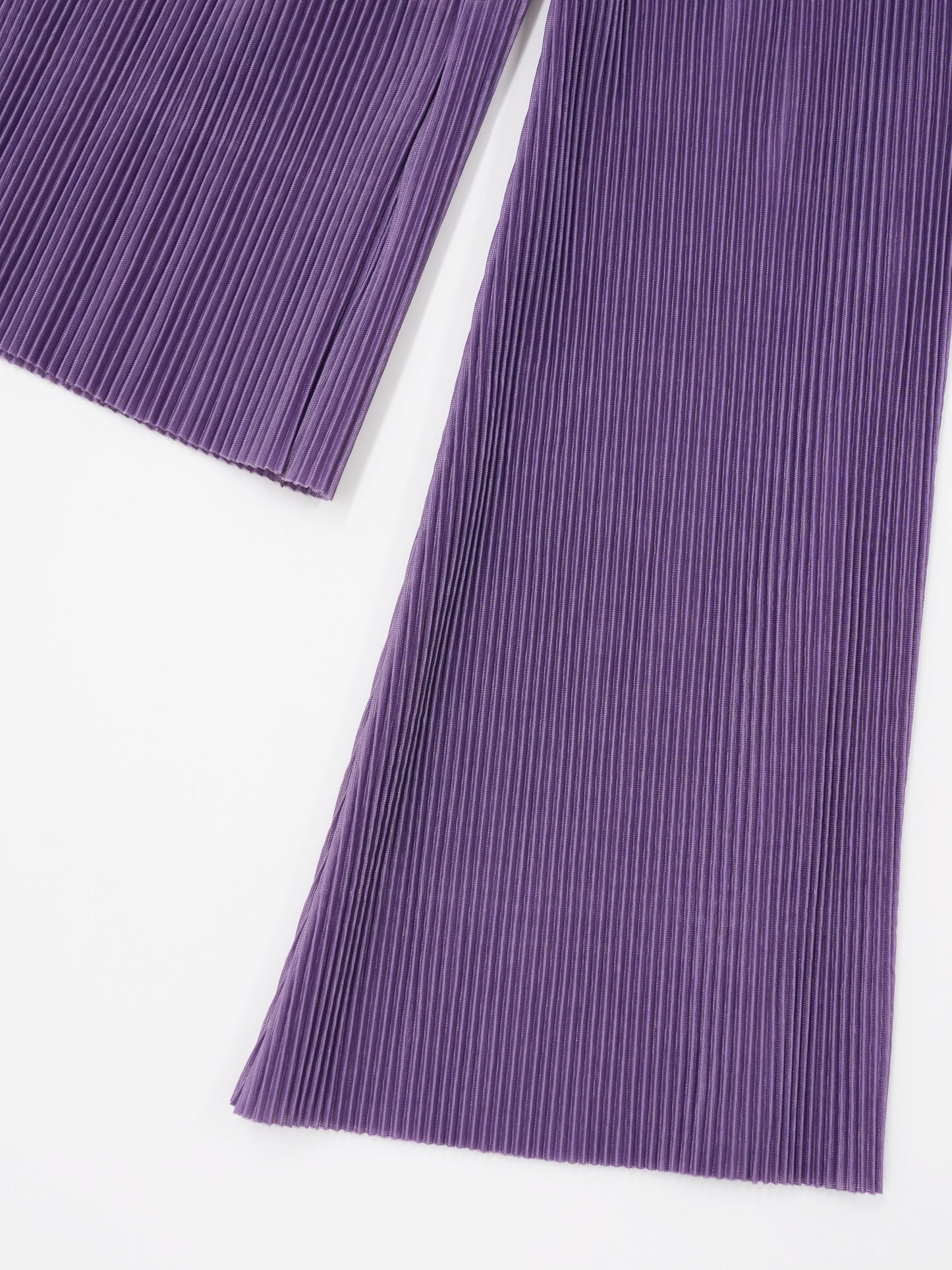 mellow pleats high neck tops