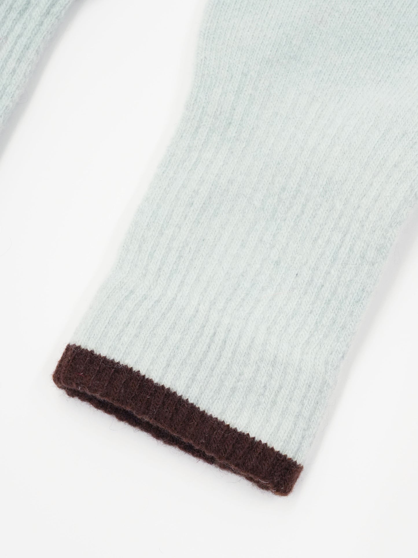bicolor knit gloves