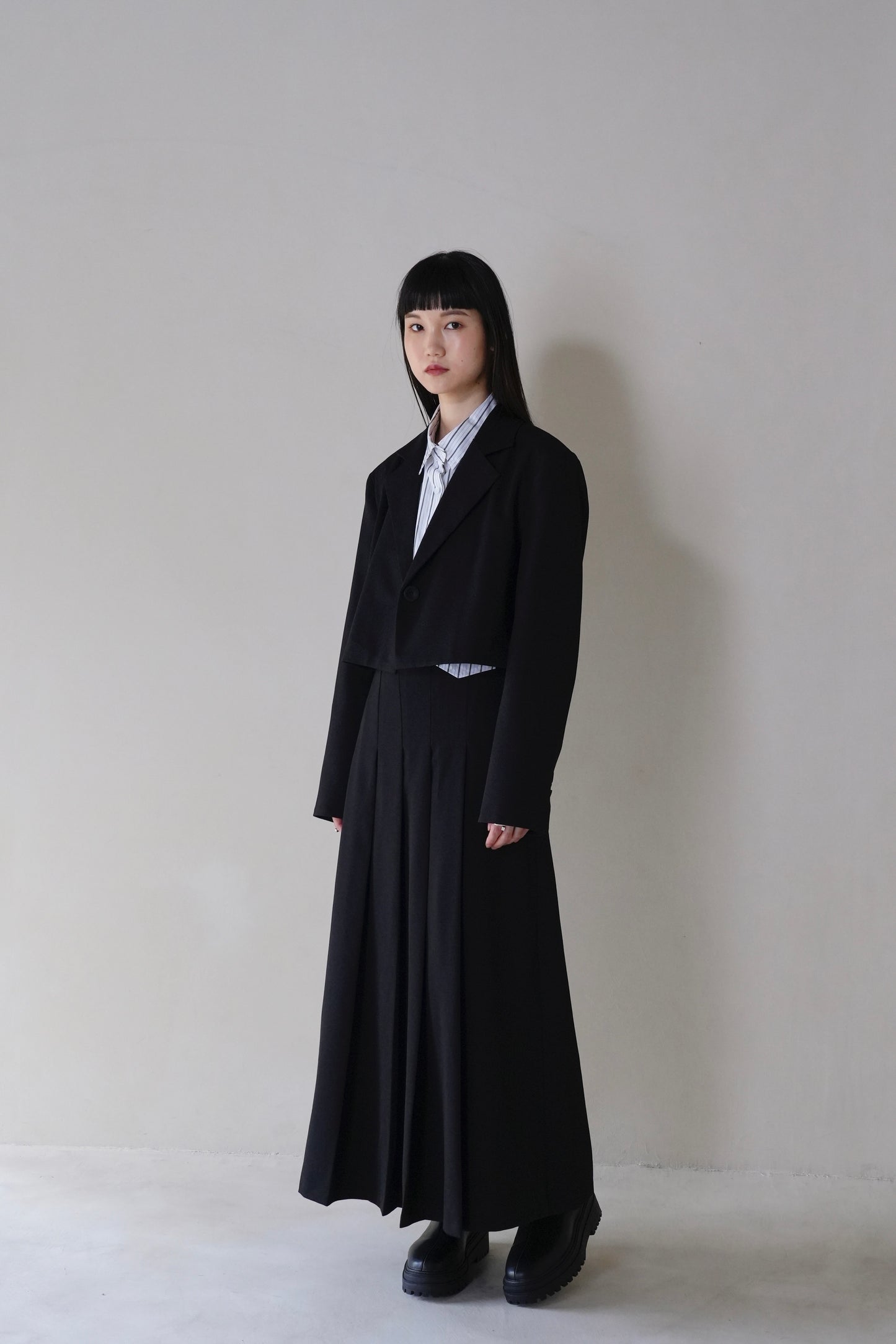 tuck pleats long skirt