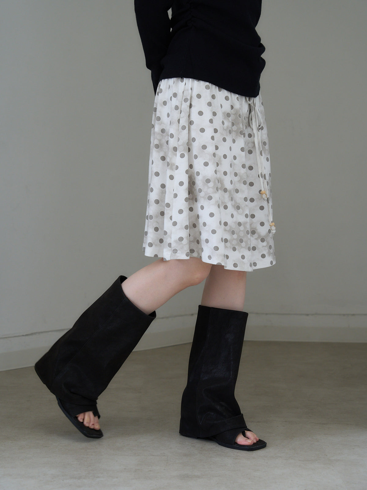 dot line skirt