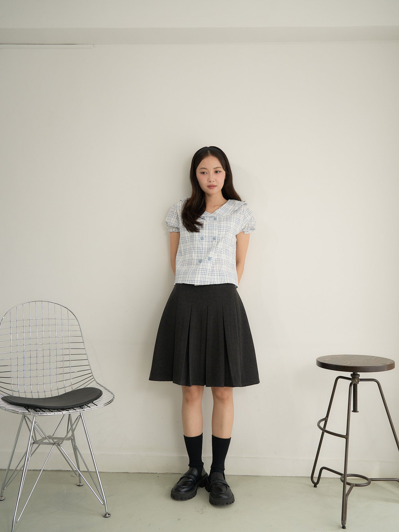 classic midi pleated skirt