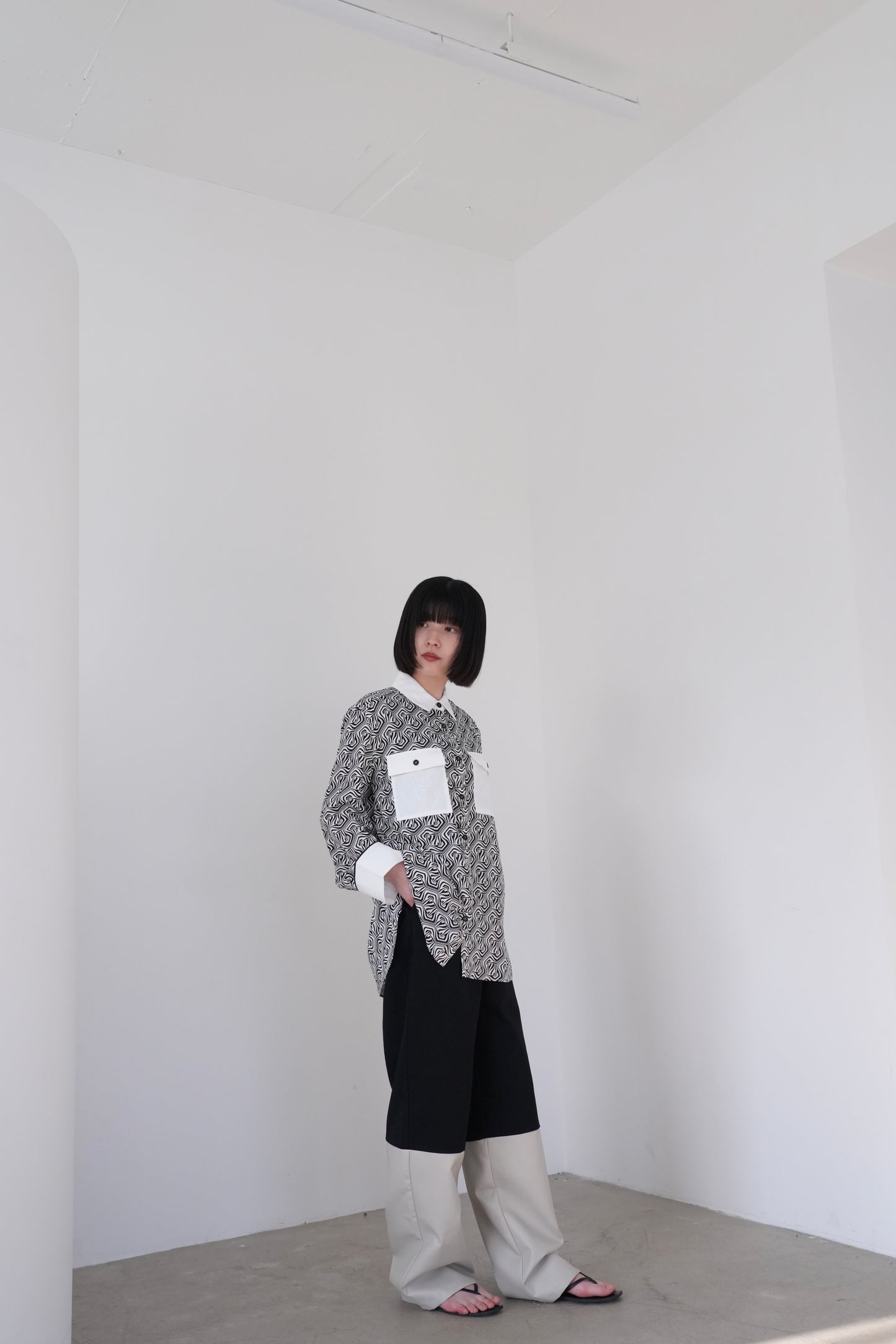 pattern pocket shirt