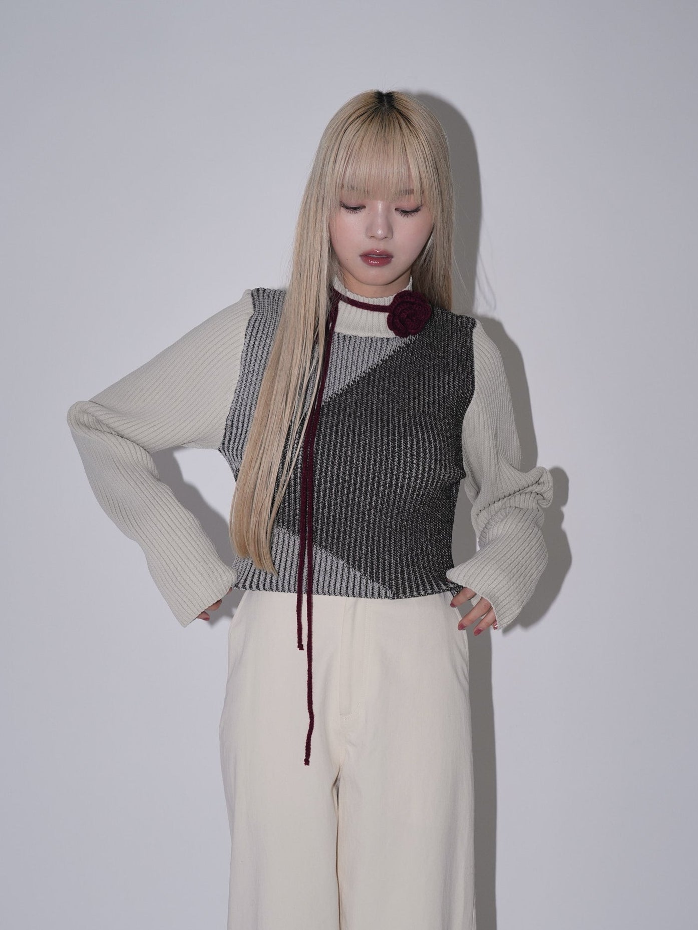 flower choker turtle knit