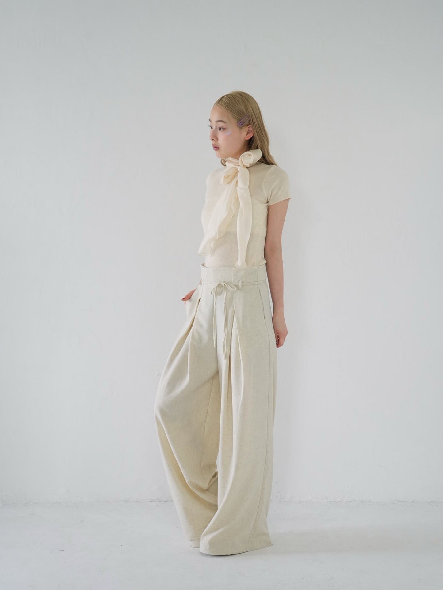 linen like tuck slacks