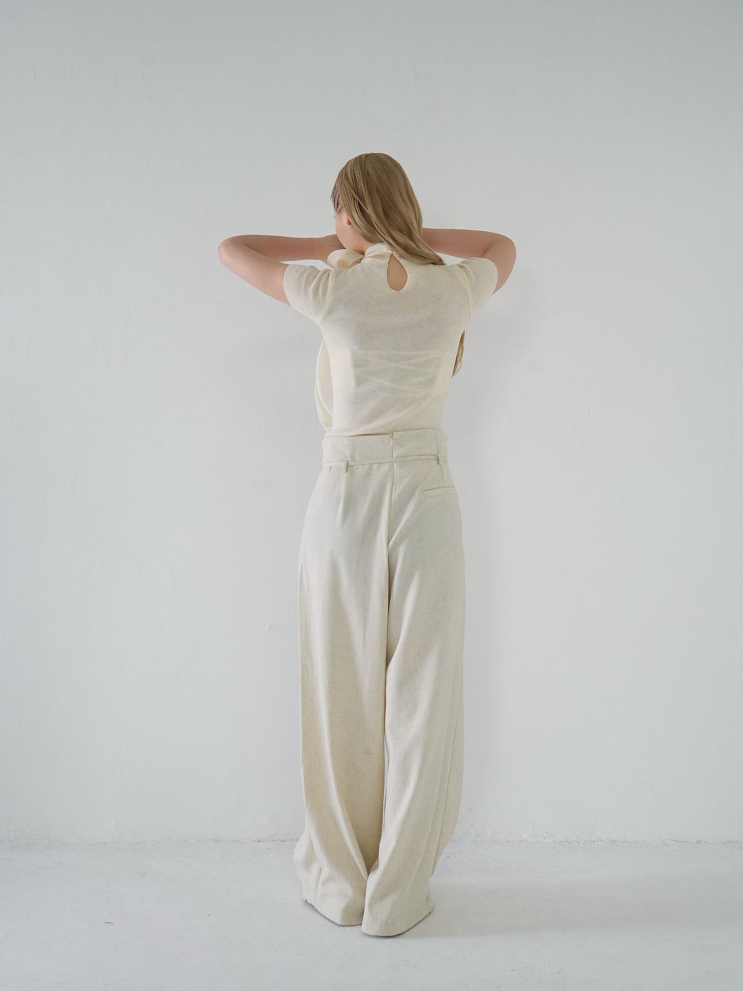 linen like tuck slacks