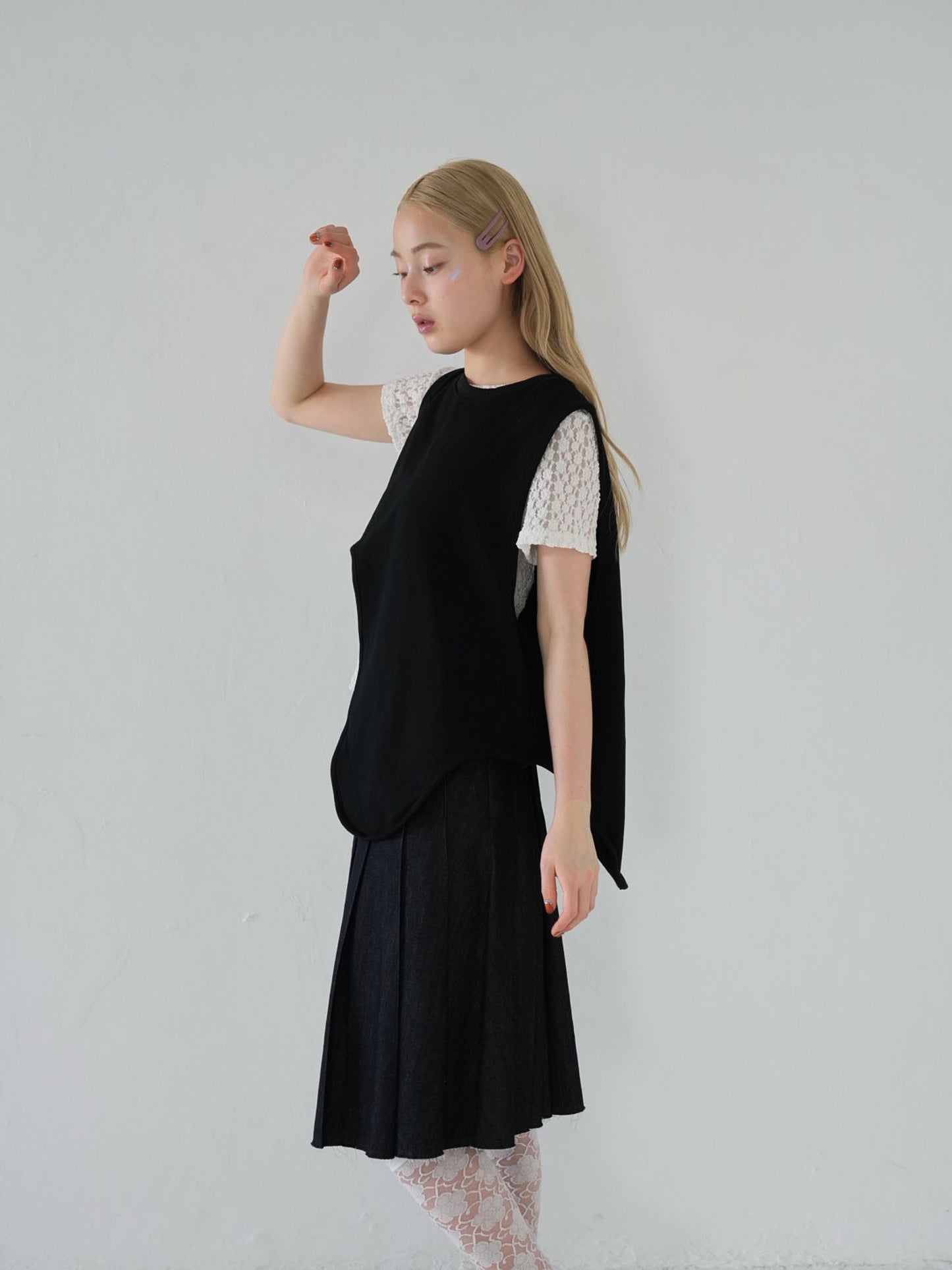 unique curve knit vest