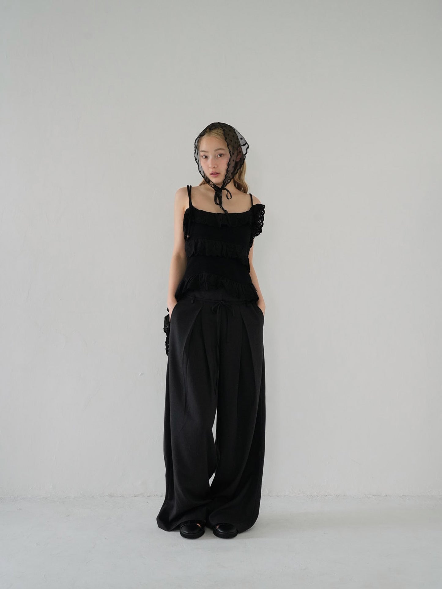 linen like tuck slacks