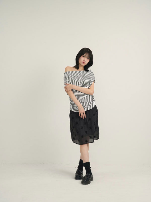 one shoulder border tee