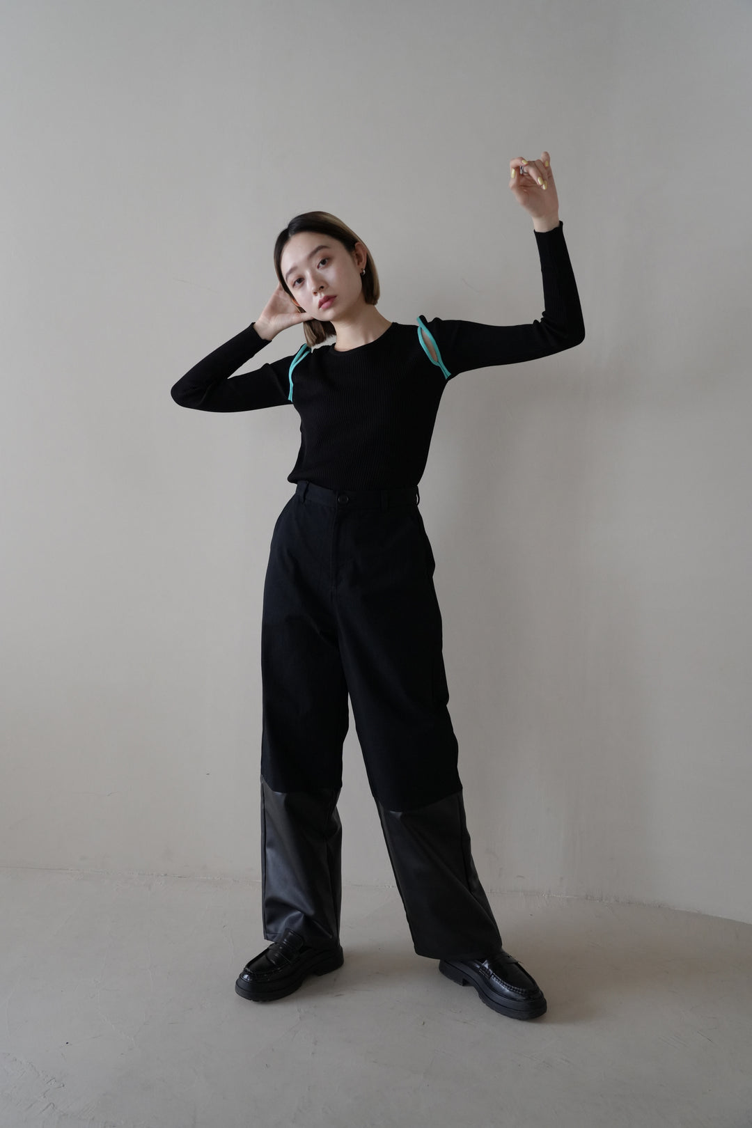 fake leather switching pants