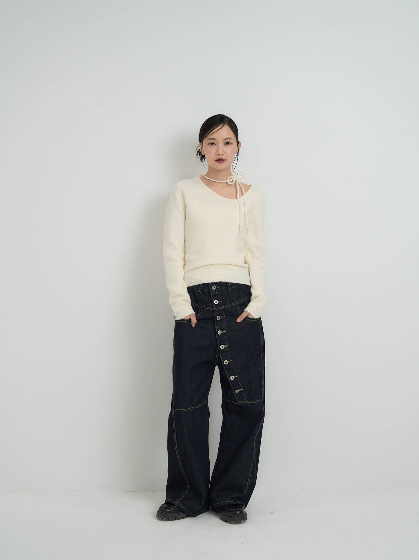 ribbon choker knit top