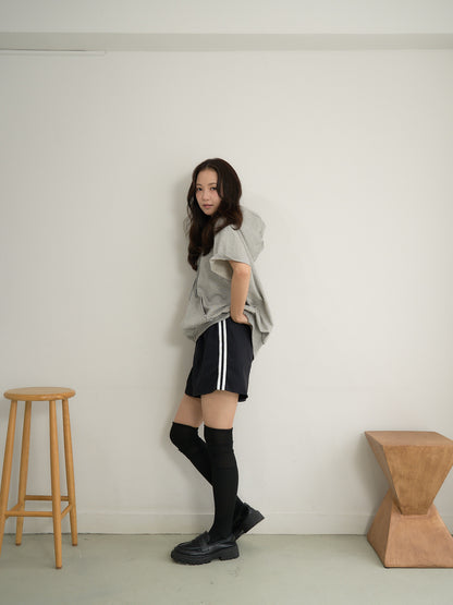line short pants