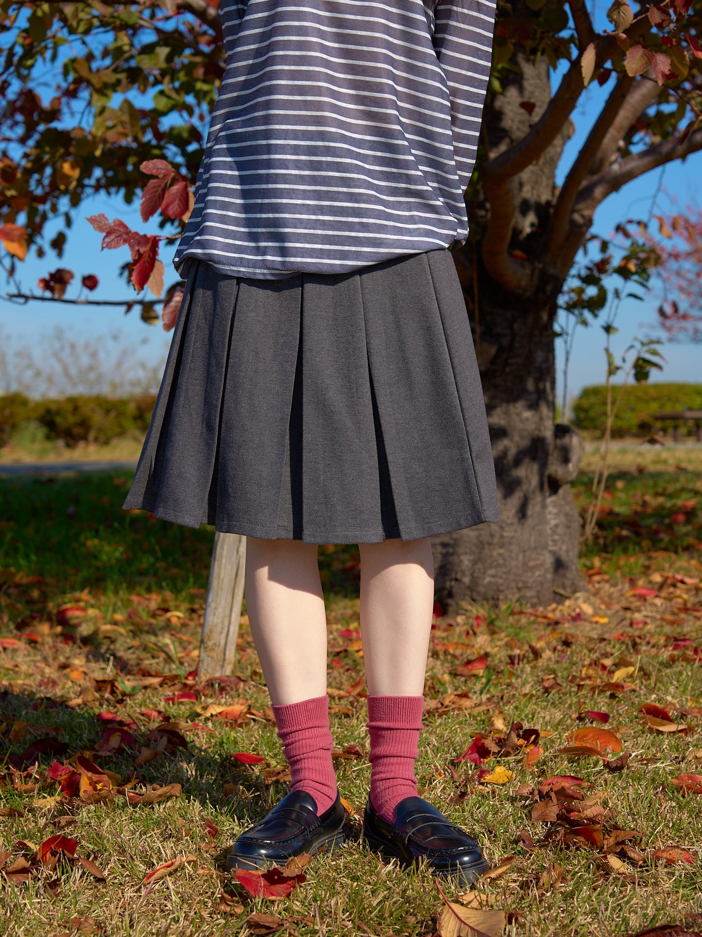 classic midi pleated skirt