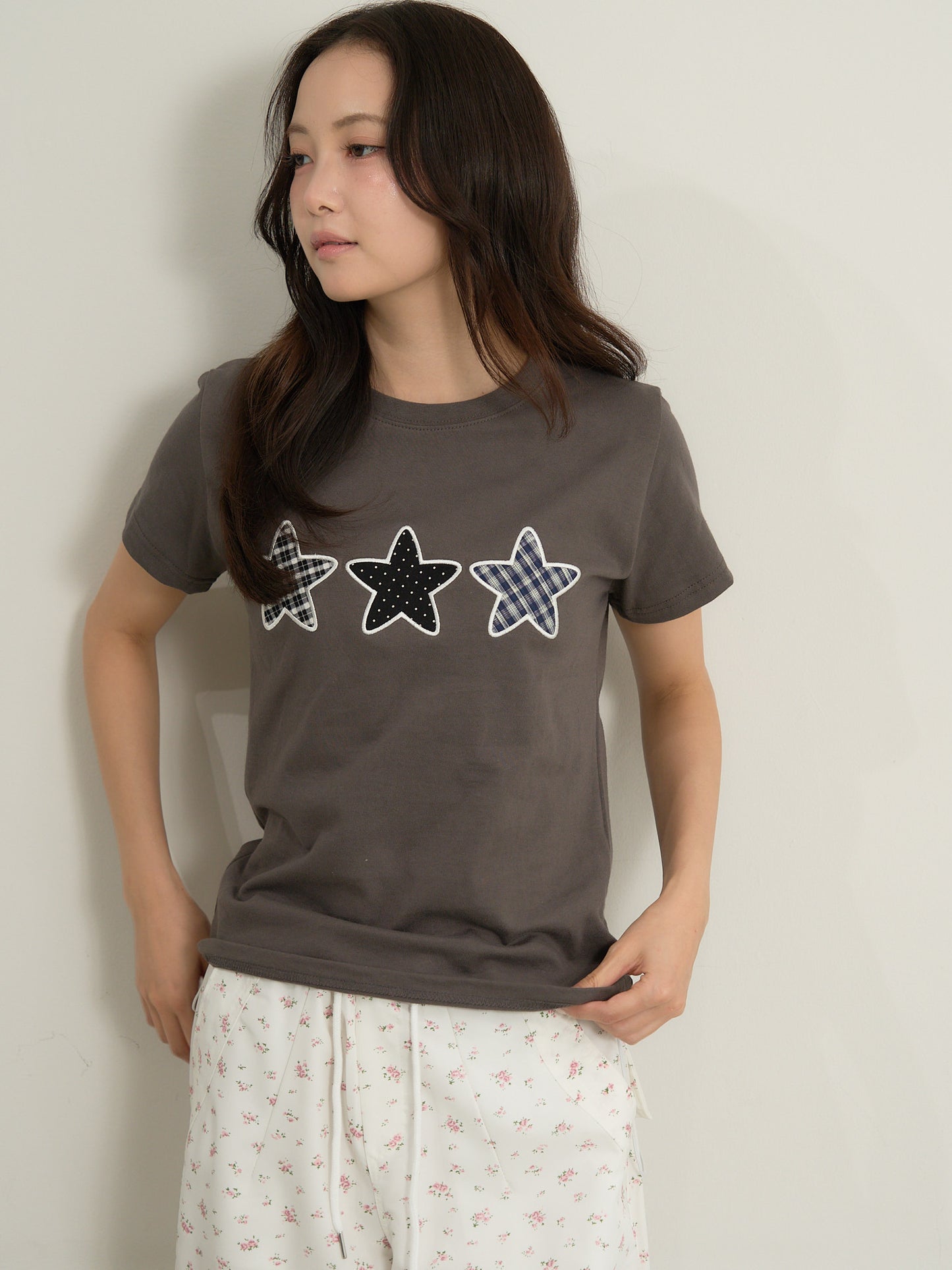 star patch tee