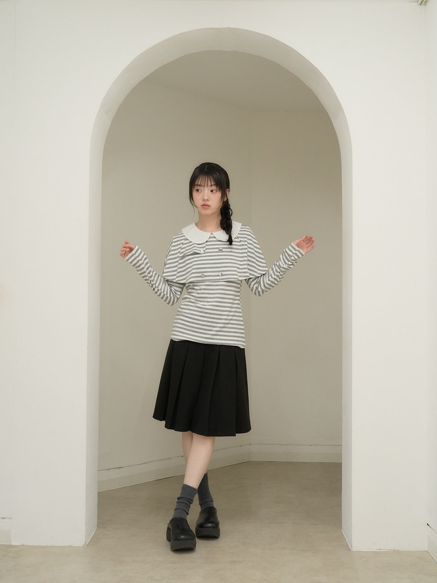 border doll collar cape sleeve top
