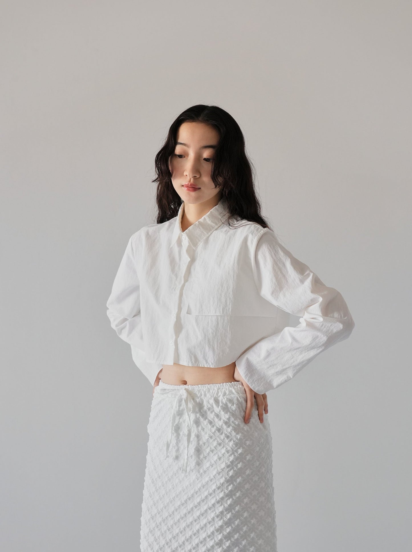 wrinkle cropped shirt