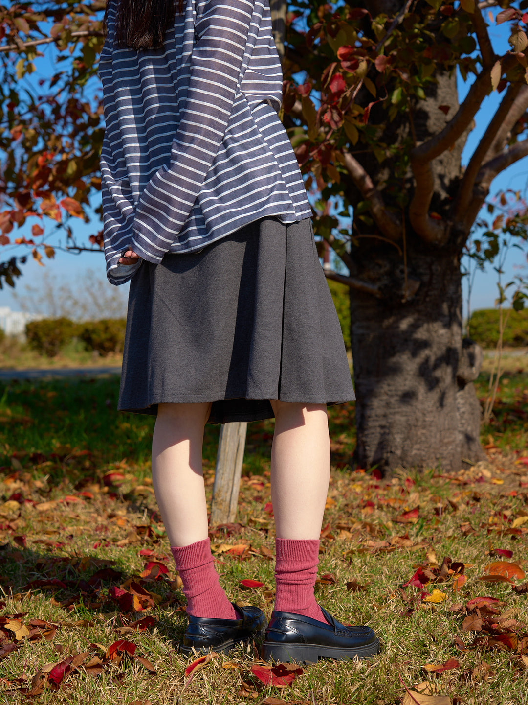 classic midi pleated skirt