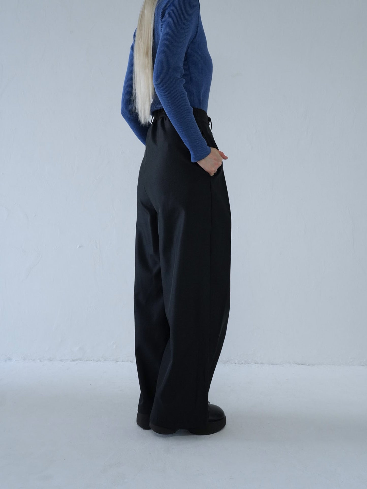 pleated wide leg trousers