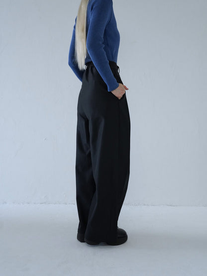 pleated wide leg trousers