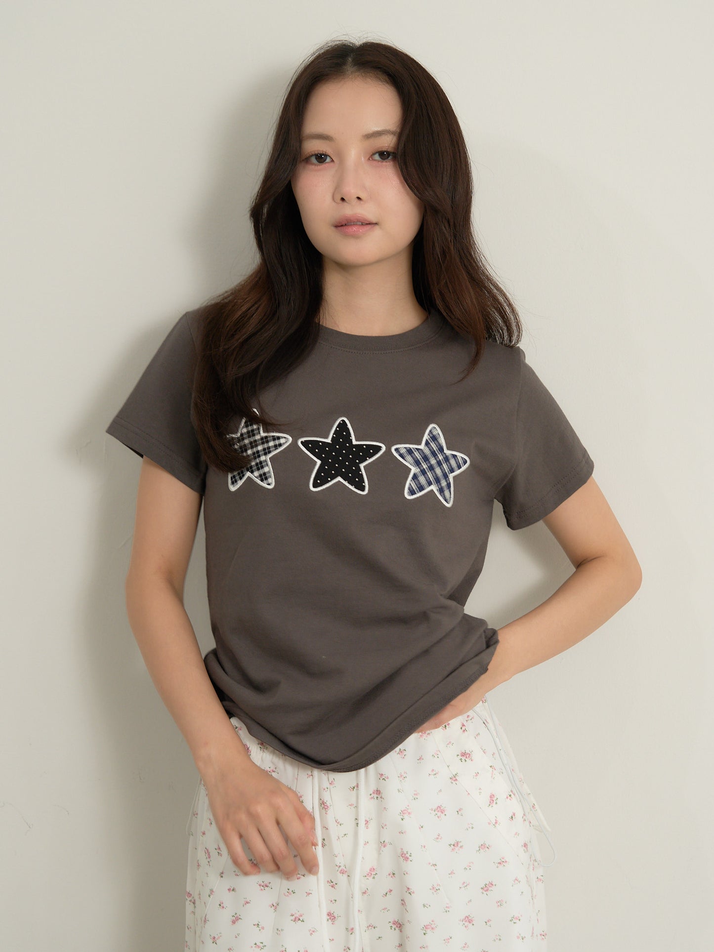 star patch tee