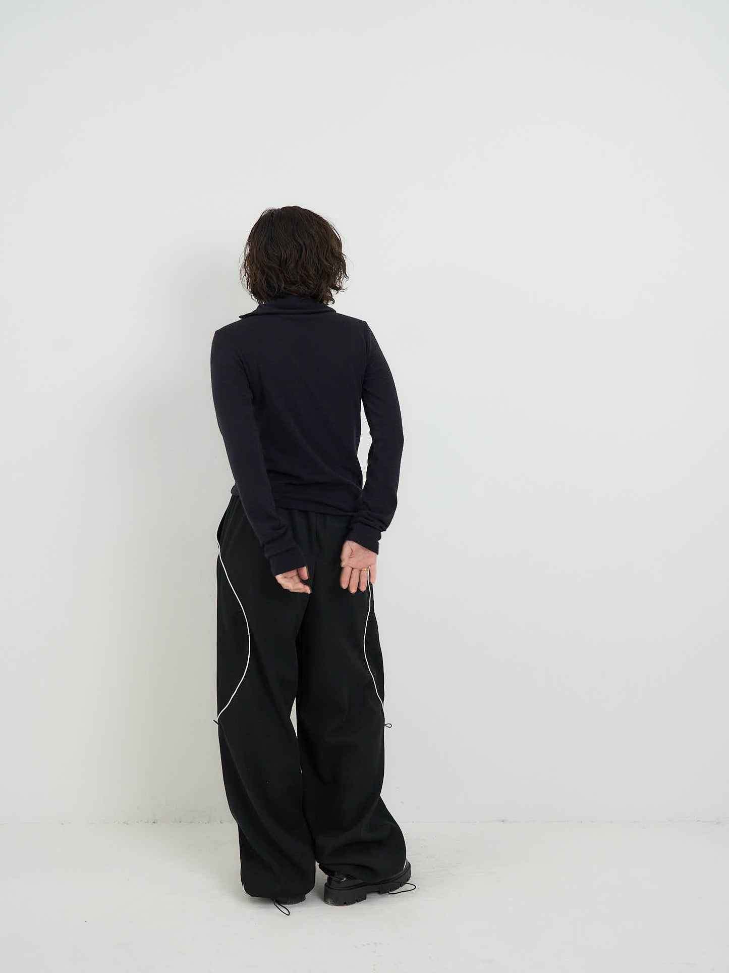 button high neck knit